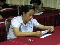 Motivated high school students study English for U.S. college admission exams in Chiang Mai & Thailand เชียงใหม่